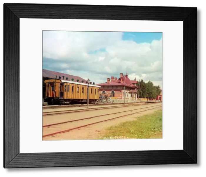 Framed Print : Borodino Station, 1911. Creator: Sergey Mikhaylovich Prokudin-Gorsky Framed Print : Borodino Station, 1911. Creator: Sergey Mikhaylovich Prokudin-Gorsky