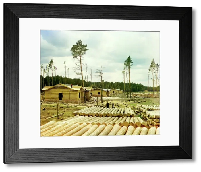 Framed Print : Railroad construction on the Shadrinsk-Sinara railroad near the city of Shadrinsk, 1912. Creator: Sergey Mikhaylovich Prokudin-Gorsky Framed Print : Railroad construction on the Shadrinsk-Sinara railroad near the city of Shadrinsk, 1912. Creator: Sergey Mikhaylovich Prokudin-Gorsky