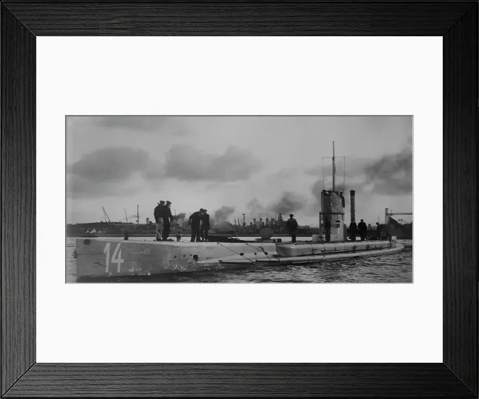 Framed Print : Submarine U-14, 17 Nov 1914 (date created and published later). Creator: Bain News Service. Submarine U-14, 17 Nov 1914 (date created and published later). Creator: Bain News Service Framed Print : Submarine U-14, 17 Nov 1914 (date created and published later). Creator: Bain News Service. Submarine U-14, 17 Nov 1914 (date created and published later). Creator: Bain News Service