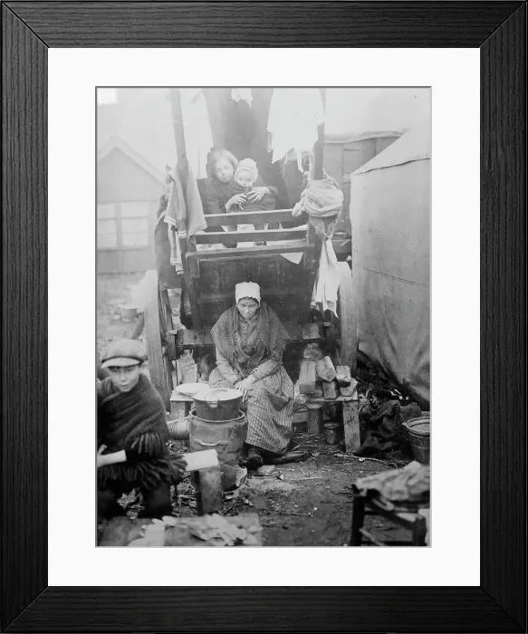 Framed Print : Belgian Refugees, at Bergen-op-zoom, between c1914 and c1915. Creator: Bain News Service Framed Print : Belgian Refugees, at Bergen-op-zoom, between c1914 and c1915. Creator: Bain News Service