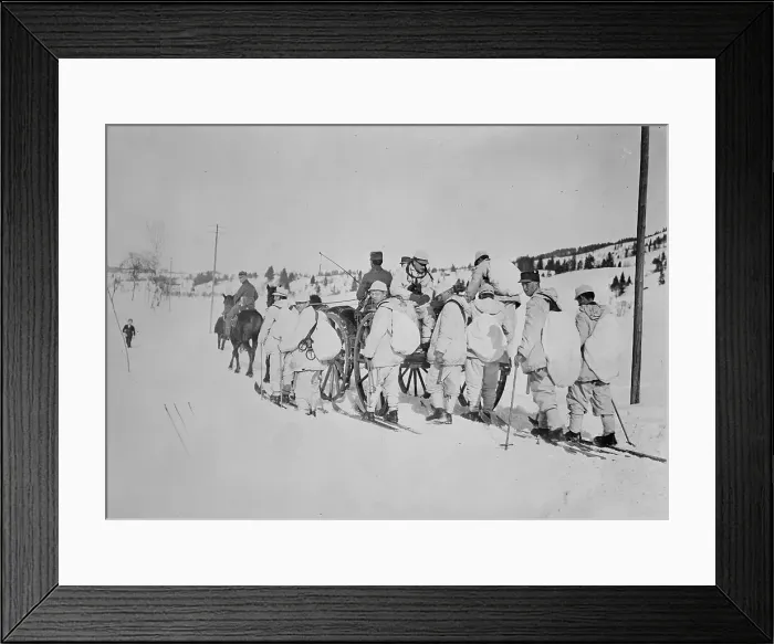 Framed Print : Recruits of 1st Snowshoe Battalion, Munich, between c1915 and c1920. Creator: Bain News Service Framed Print : Recruits of 1st Snowshoe Battalion, Munich, between c1915 and c1920. Creator: Bain News Service