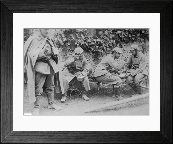 Framed Print : German artillerists on firing line, Verdun, between c1914 and c1915. Creator: Bain News Service Framed Print : German artillerists on firing line, Verdun, between c1914 and c1915. Creator: Bain News Service