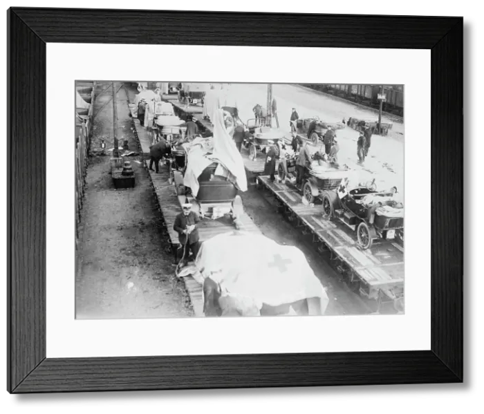 Framed Print : Loading German Red Cross supplies, between 1914 and c1915. Creator: Bain News Service Framed Print : Loading German Red Cross supplies, between 1914 and c1915. Creator: Bain News Service