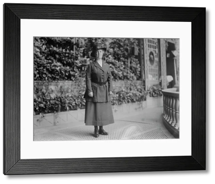 Framed Print : Emma Lansing, between c1915 and c1920. Creator: Bain News Service Framed Print : Emma Lansing, between c1915 and c1920. Creator: Bain News Service