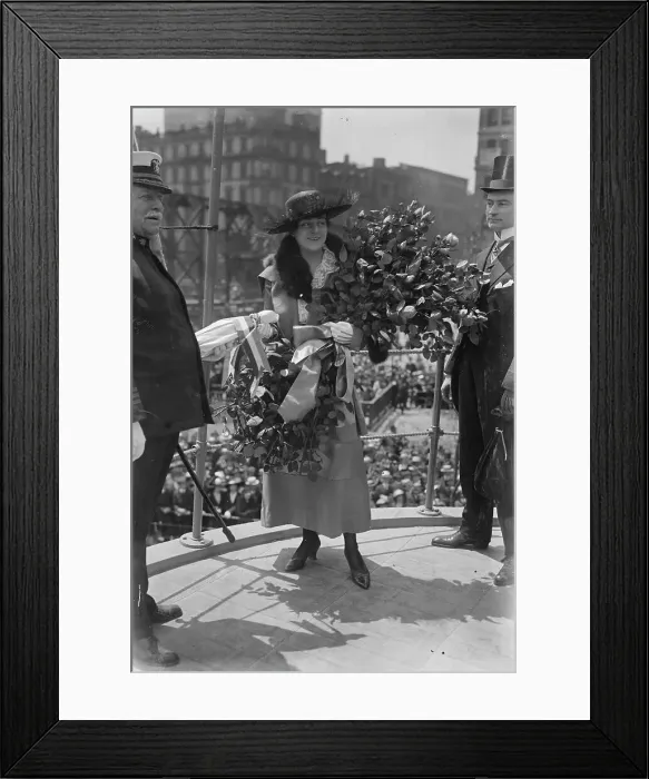 Framed Print : Mrs. Hugh [i.e. Hugo] Johnstone, 30 May 1917. Creator: Bain News Service