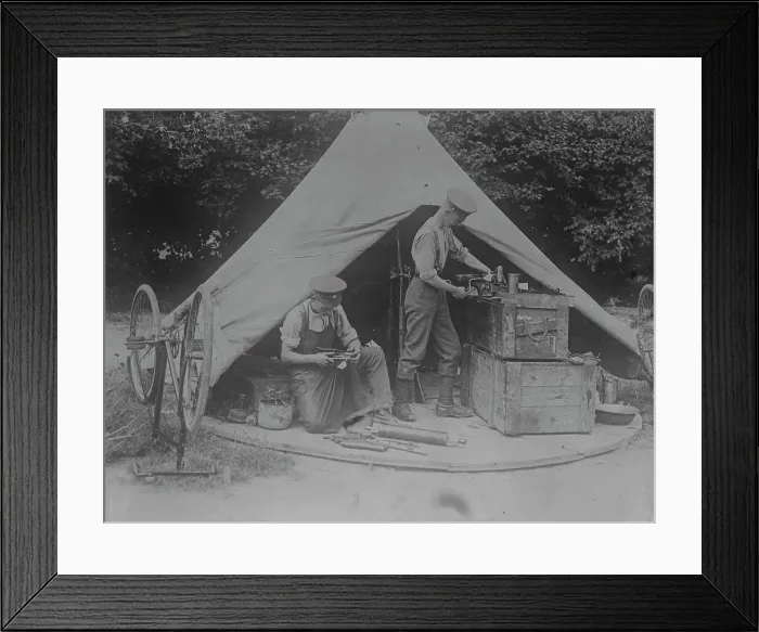 Framed Print : British training - mechanics, between c1915 and 1918. Creator: Bain News Service Framed Print : British training - mechanics, between c1915 and 1918. Creator: Bain News Service
