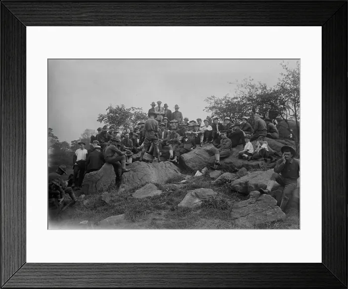Framed Print : Reading war laws to 12th Regiment, 20 Jul 1917. Creator: Bain News Service Framed Print : Reading war laws to 12th Regiment, 20 Jul 1917. Creator: Bain News Service