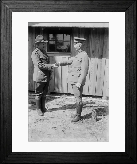 Framed Print : Gen. Bell & Gen. Crowder, between 1917 and 1918. Creator: Bain News Service. Gen. Bell & Gen. Crowder, between 1917 and 1918. Creator: Bain News Service Framed Print : Gen. Bell & Gen. Crowder, between 1917 and 1918. Creator: Bain News Service. Gen. Bell & Gen. Crowder, between 1917 and 1918. Creator: Bain News Service