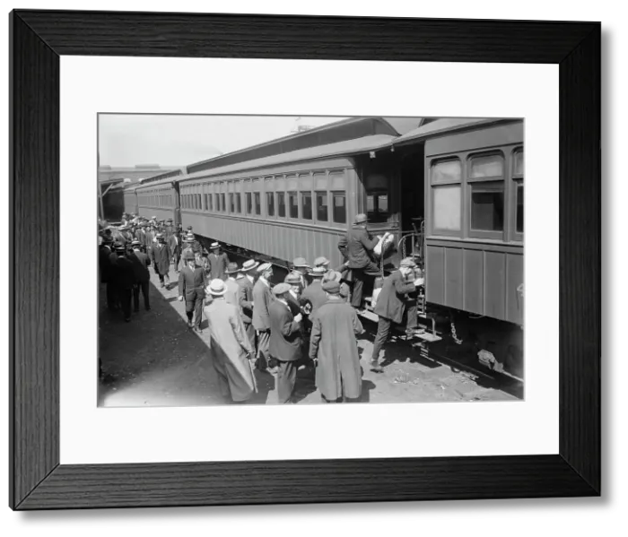 Framed Print : Going to Camp Upton, Sept 1917. Creator: Bain News Service Framed Print : Going to Camp Upton, Sept 1917. Creator: Bain News Service