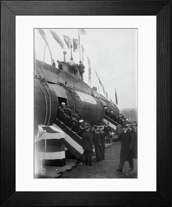 Framed Print : Jackies on U-Boat, 1917. Creator: Bain News Service Framed Print : Jackies on U-Boat, 1917. Creator: Bain News Service