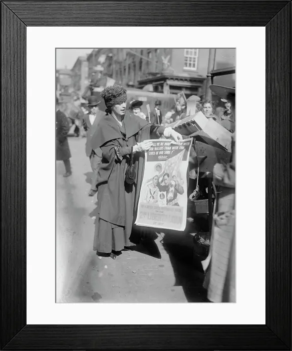 Framed Print : Mrs. J.F. Curtis, Oct 1917. Creator: Bain News Service Framed Print : Mrs. J.F. Curtis, Oct 1917. Creator: Bain News Service
