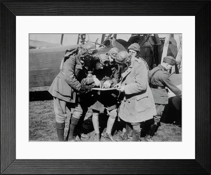 Framed Print : British aviators consulting, between 1914 and 1918. Creator: Bain News Service Framed Print : British aviators consulting, between 1914 and 1918. Creator: Bain News Service