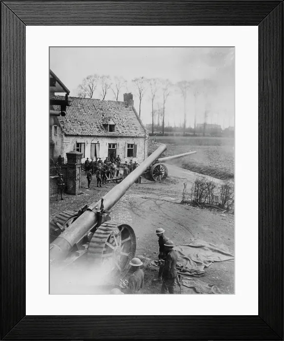 Framed Print : British gun in action, 6 July 1918. Creator: Bain News Service Framed Print : British gun in action, 6 July 1918. Creator: Bain News Service