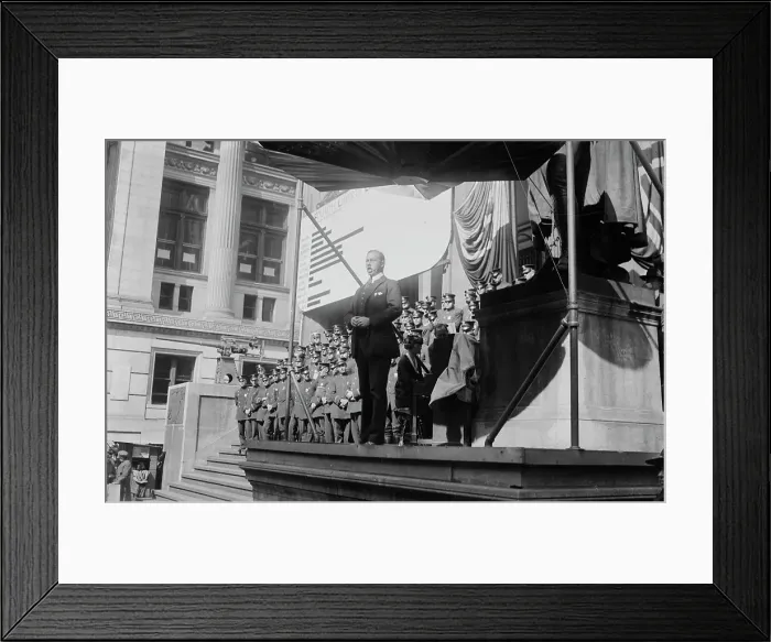 Framed Print : Werrenrath, 1918. Creator: Bain News Service Framed Print : Werrenrath, 1918. Creator: Bain News Service