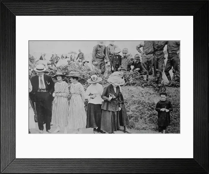 Framed Print : Marines in France, between c1915 and c1920. Creator: Bain News Service Framed Print : Marines in France, between c1915 and c1920. Creator: Bain News Service