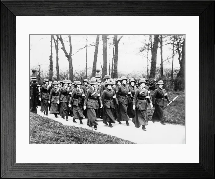 Framed Print : British women in Army Camp, between c1910 and c1915. Creator: Bain News Service