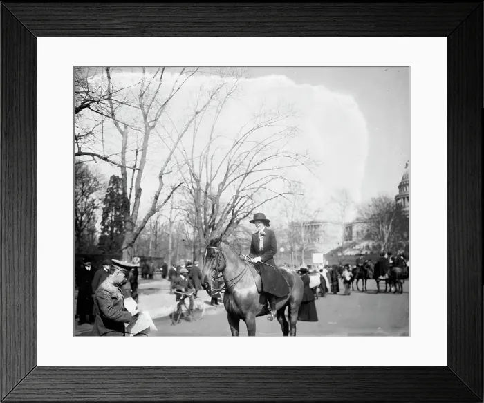 Framed Print : Suffrage Parade, Alberta Hill, 1913. Creator: Bain News Service Framed Print : Suffrage Parade, Alberta Hill, 1913. Creator: Bain News Service