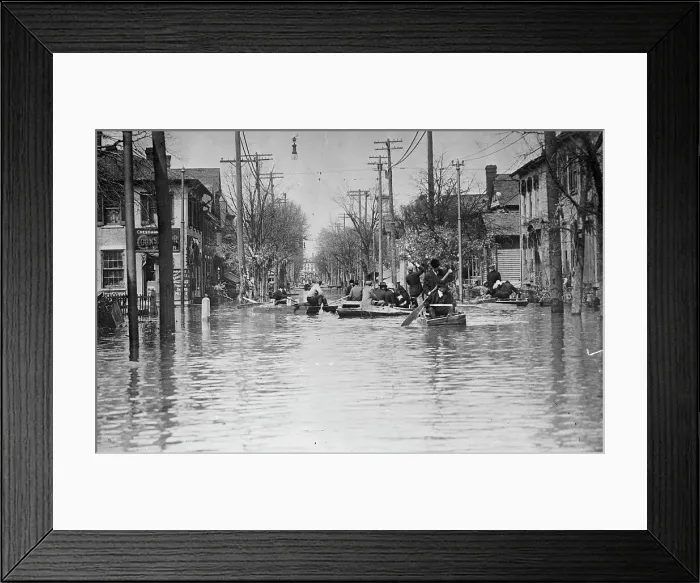 Framed Print : Rescue work, Dayton, 1913. Creator: Bain News Service Framed Print : Rescue work, Dayton, 1913. Creator: Bain News Service
