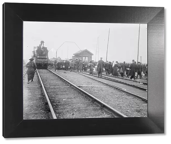 Antwerp refugees fleeing to Holland, 1914. Creator: Bain News Service