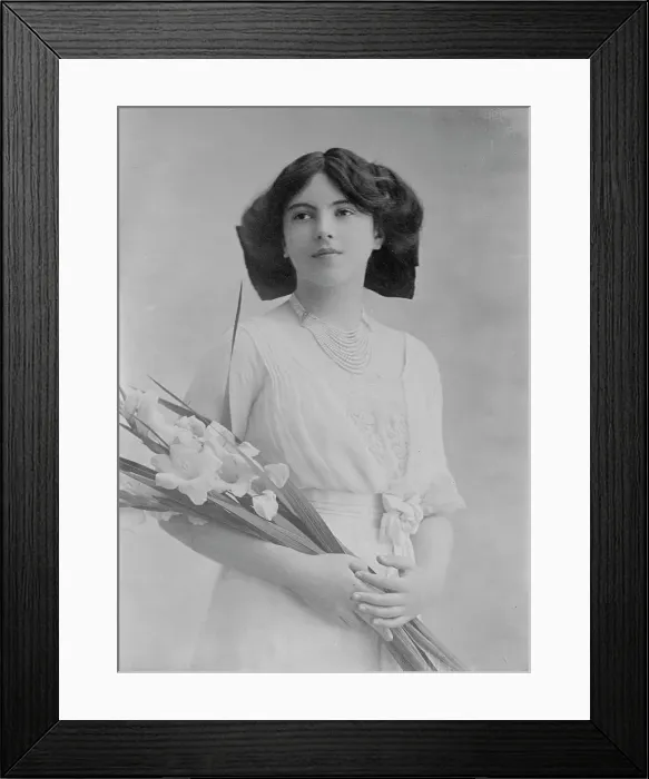 Framed Print : Countess Nada Torby, between c1910 and c1915. Creator: Bain News Service Framed Print : Countess Nada Torby, between c1910 and c1915. Creator: Bain News Service