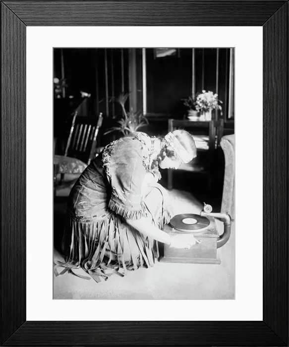 Framed Print : Tsianina, between c1915 and c1920. Creator: Bain News Service Framed Print : Tsianina, between c1915 and c1920. Creator: Bain News Service