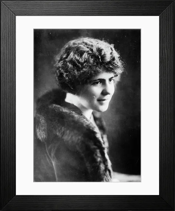 Framed Print : Margaret Warren, between c1915 and c1920. Creator: Bain News Service Framed Print : Margaret Warren, between c1915 and c1920. Creator: Bain News Service