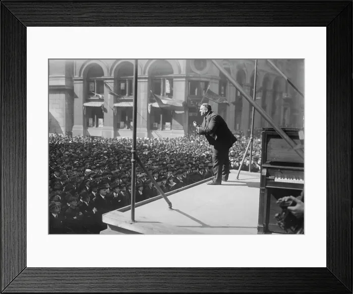 Framed Print : W.H. Edwards, Nov 1918. Creator: Bain News Service Framed Print : W.H. Edwards, Nov 1918. Creator: Bain News Service