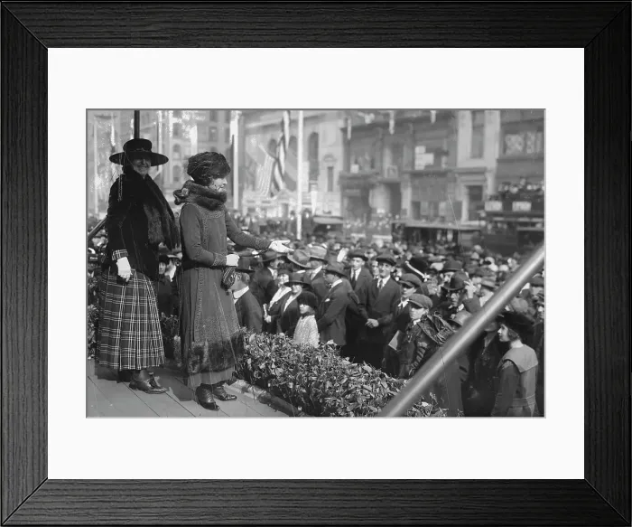 Framed Print : Grace George sells bonds, between c1915 and 1918. Creator: Bain News Service Framed Print : Grace George sells bonds, between c1915 and 1918. Creator: Bain News Service