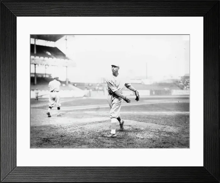 Framed Print : Art Fromme, New York NL, at Polo Grounds, NY (baseball), 1912. Creator: Bain News Service Framed Print : Art Fromme, New York NL, at Polo Grounds, NY (baseball), 1912. Creator: Bain News Service