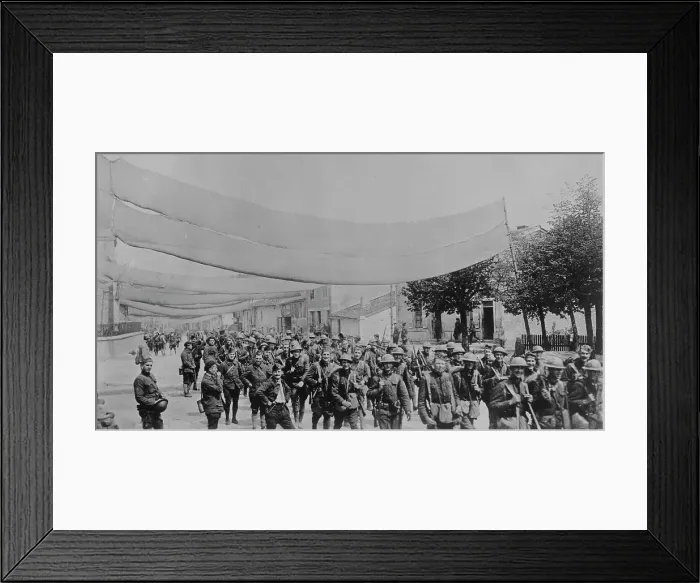 Framed Print : U.S. troops on camouflaged road, 11 May 1918. Creator: Bain News Service Framed Print : U.S. troops on camouflaged road, 11 May 1918. Creator: Bain News Service