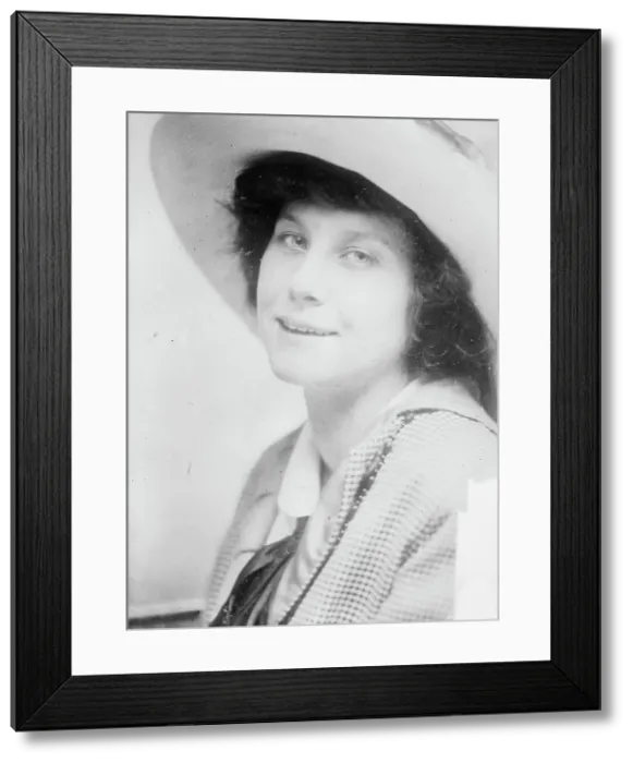 Framed Print : Mrs. John Haserot, between c1910 and c1915. Creator: Bain News Service Framed Print : Mrs. John Haserot, between c1910 and c1915. Creator: Bain News Service