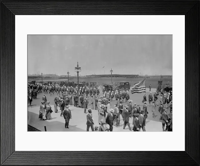 Framed Print : Blaine walking club, between c1910 and c1915. Creator: Bain News Service Framed Print : Blaine walking club, between c1910 and c1915. Creator: Bain News Service