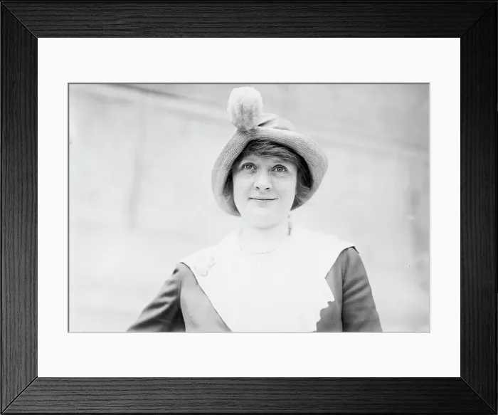 Framed Print : Billie Burke, between c1910 and c1915. Creator: Bain News Service Framed Print : Billie Burke, between c1910 and c1915. Creator: Bain News Service