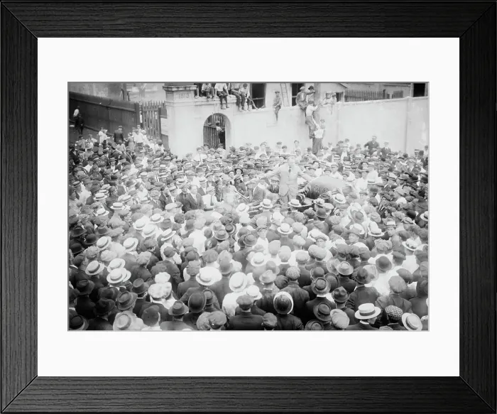 Framed Print : Sheriff Kinkead & strikers, Bayonne, 1915. Creator: Bain News Service Framed Print : Sheriff Kinkead & strikers, Bayonne, 1915. Creator: Bain News Service