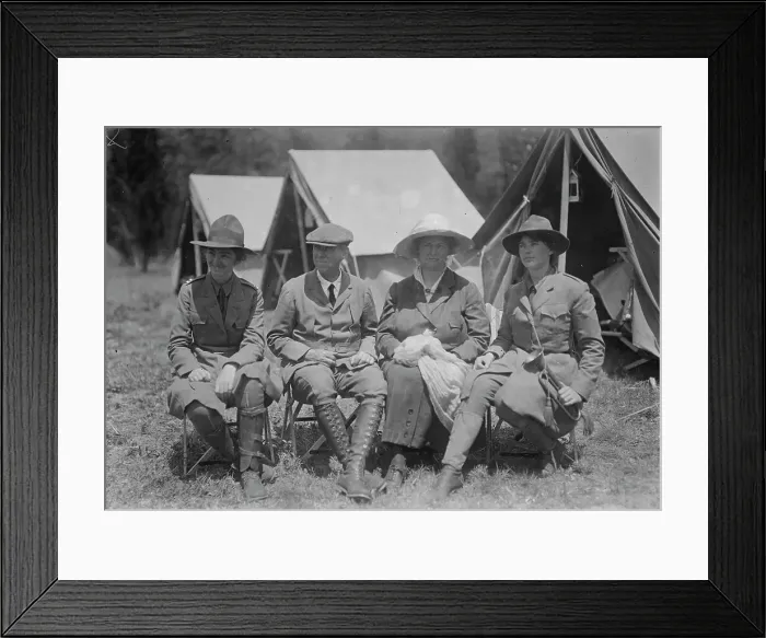 Framed Print : Captain Candace Hewitt, E.R. Hewitt & wife, Lucy Hewitt, 1916. Creator: Bain News Service Framed Print : Captain Candace Hewitt, E.R. Hewitt & wife, Lucy Hewitt, 1916. Creator: Bain News Service