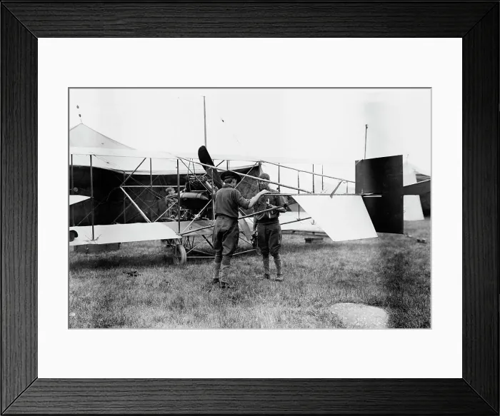 Framed Print : Army aeroplane - war games Lt. Geiger, 8 / 10 / 12, 1912. Creator: Bain News Service Framed Print : Army aeroplane - war games Lt. Geiger, 8 / 10 / 12, 1912. Creator: Bain News Service
