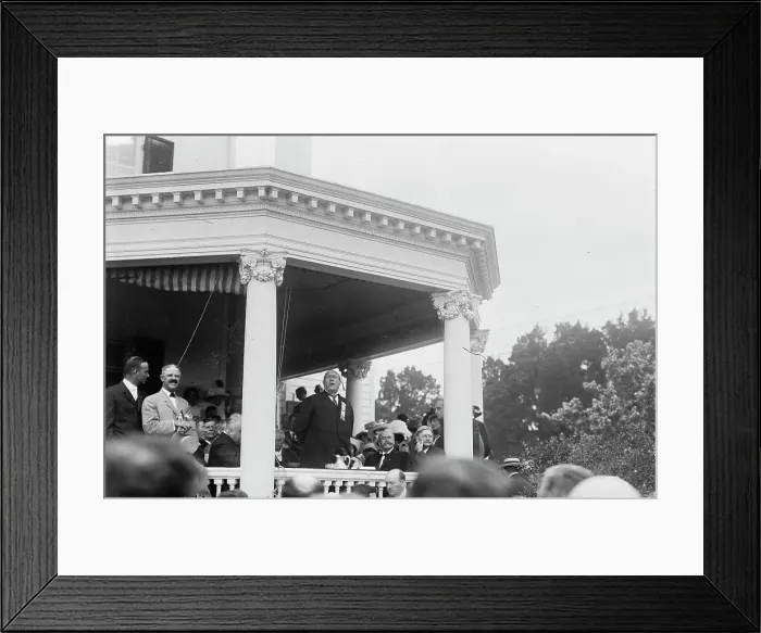 Framed Print : Ollie James speaking at Wilson's Notification, between c1910 and c1915. Creator: Bain News Service Framed Print : Ollie James speaking at Wilson's Notification, between c1910 and c1915. Creator: Bain News Service
