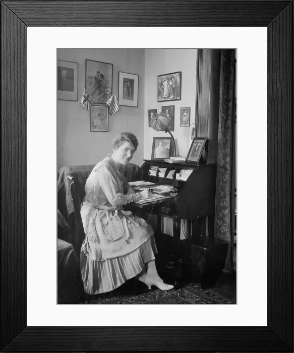 Framed Print : Lenora [i.e. Leonara] Sparkes, between c1915 and c1920. Creator: Bain News Service
