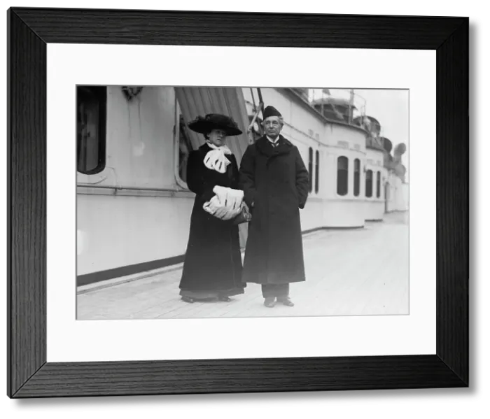 Framed Print : Mary Moore and Sir Chas. Wyndham on boat deck, 1916. Creator: Bain News Service Framed Print : Mary Moore and Sir Chas. Wyndham on boat deck, 1916. Creator: Bain News Service