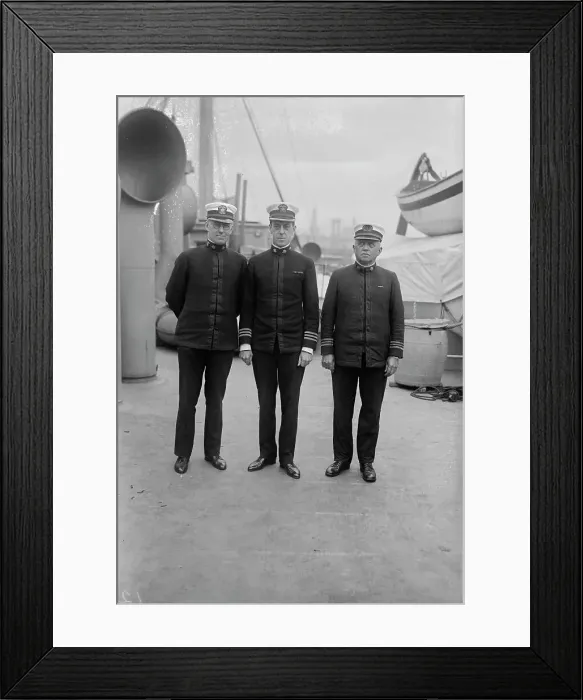 Framed Print : Sgn. J.A. Lee - Med. Insp. C.M.Oman - Mstr F.A. Ainsworth, between c1915 and c1920. Creator: Bain News Service Framed Print : Sgn. J.A. Lee - Med. Insp. C.M.Oman - Mstr F.A. Ainsworth, between c1915 and c1920. Creator: Bain News Service