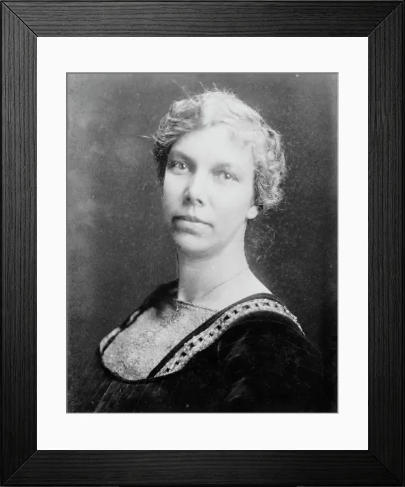 Framed Print : Kate Richards O'Hare, between c1915 and c1920. Creator: Bain News Service Framed Print : Kate Richards O'Hare, between c1915 and c1920. Creator: Bain News Service