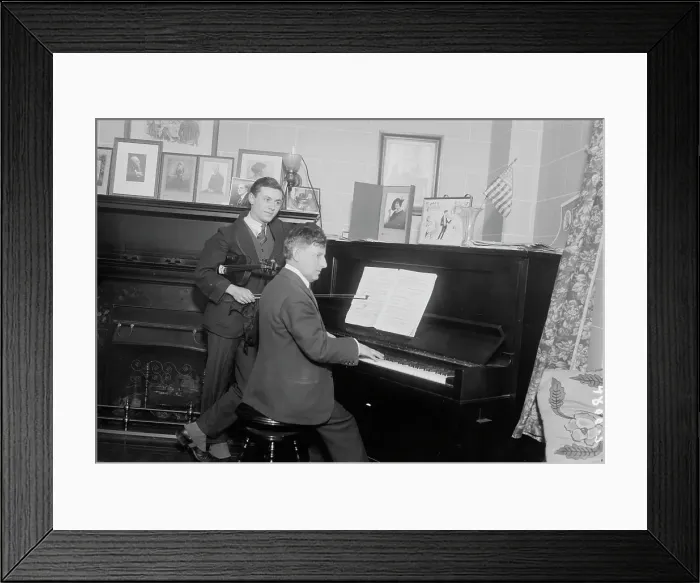 Framed Print : Max Rosen, between c1915 and c1920. Creator: Bain News Service Framed Print : Max Rosen, between c1915 and c1920. Creator: Bain News Service