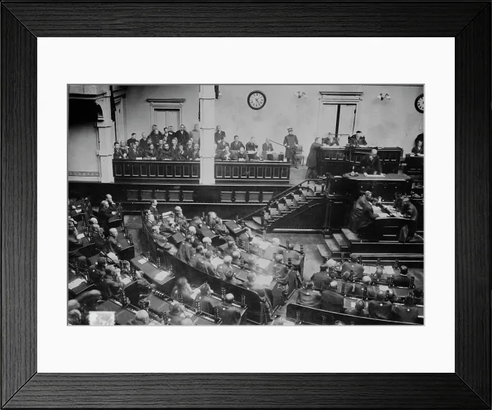 Framed Print : (Terauchi?) addressing Lower House, Japan, 1917. Creator: Bain News Service Framed Print : (Terauchi?) addressing Lower House, Japan, 1917. Creator: Bain News Service
