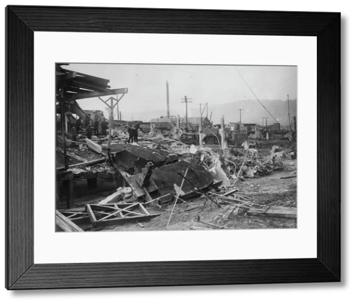 Framed Print : Wrecking Palace of the Fans ballpark, Cincinnati (baseball), 1911. Creator: Bain News Service Framed Print : Wrecking Palace of the Fans ballpark, Cincinnati (baseball), 1911. Creator: Bain News Service