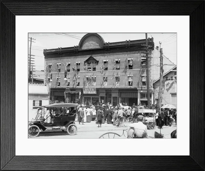 Framed Print : Theodore Roosevelt speaking in N.J. between c1910 and c1915. Creator: Bain News Service Framed Print : Theodore Roosevelt speaking in N.J. between c1910 and c1915. Creator: Bain News Service