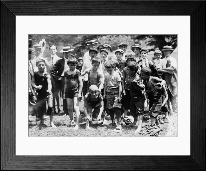 Framed Print : Hot day in N.Y. after a swim in fountain. between c1910 and c1915. Creator: Bain News Service Framed Print : Hot day in N.Y. after a swim in fountain. between c1910 and c1915. Creator: Bain News Service
