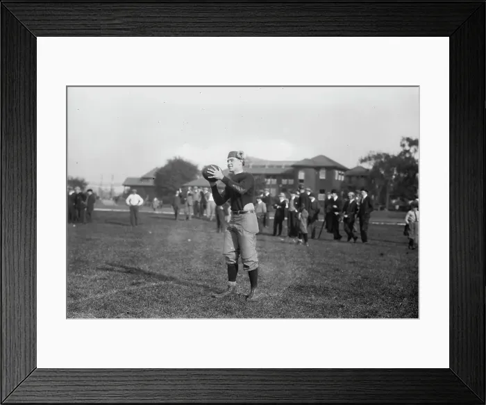 Framed Print : Logan H'v'd (i.e. Harvard), between c1910 and c1915. Creator: Bain News Service Framed Print : Logan H'v'd (i.e. Harvard), between c1910 and c1915. Creator: Bain News Service