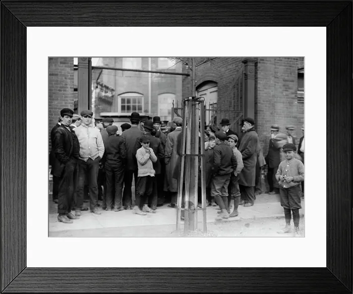 Framed Print : Strike committee at Gate of Mills - Passaic, between c1910 and c1915. Creator: Bain News Service Framed Print : Strike committee at Gate of Mills - Passaic, between c1910 and c1915. Creator: Bain News Service