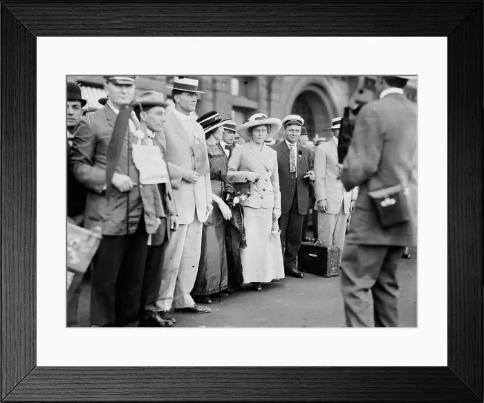 Framed Print : Okla[homa] Delegation, 1912. Creator: Bain News Service
