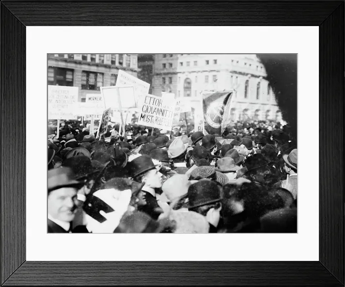 Framed Print : Socialists, Union Sq. between c1910 and c1915. Creator: Bain News Service Framed Print : Socialists, Union Sq. between c1910 and c1915. Creator: Bain News Service